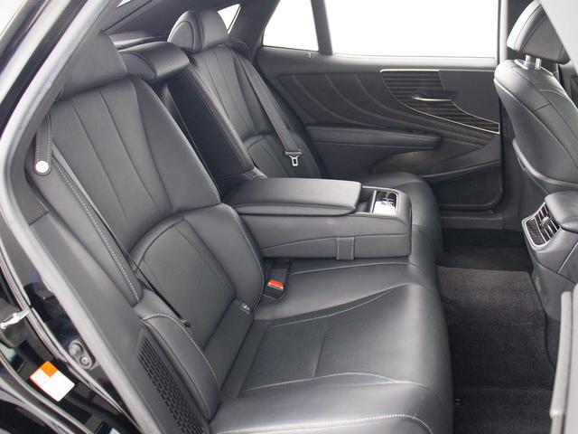 ＬＳ ＬＳ５００ｈ　Ｉパッケージ　（新品ウェザリアエアロ）（禁煙車）（サンルーフ）（記録簿９枚）（デジタルインナーミラー）（パノラミックビュー）（セーフティシステム＋Ａ）（レーダークルーズ）（衝突軽減）（ＨＵＤ）（パワートランク）（32枚目）