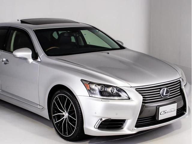 ＬＳ ＬＳ４６０　バージョンＣ　Ｉパッケージ　後期型（禁煙車）（サンルーフ）（新品２０インチアルミ＆タイヤ）（黒本革シート）（記録簿１１枚）（３連眼ＬＥＤヘッドライト）（パワートランク）助手席オットマン　エアサスコントローラー　衝突軽減ブレーキ（6枚目）