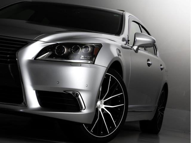 ＬＳ ＬＳ４６０　バージョンＣ　Ｉパッケージ　後期型（禁煙車）（サンルーフ）（新品２０インチアルミ＆タイヤ）（黒本革シート）（記録簿１１枚）（３連眼ＬＥＤヘッドライト）（パワートランク）助手席オットマン　エアサスコントローラー　衝突軽減ブレーキ（25枚目）