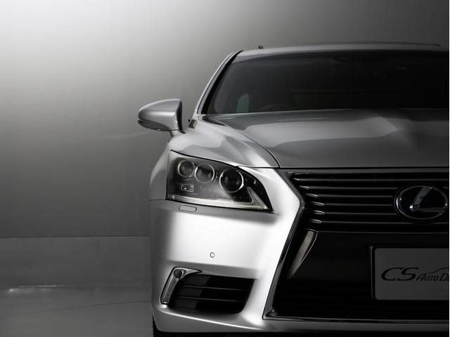 ＬＳ ＬＳ４６０　バージョンＣ　Ｉパッケージ　後期型（禁煙車）（サンルーフ）（新品２０インチアルミ＆タイヤ）（黒本革シート）（記録簿１１枚）（３連眼ＬＥＤヘッドライト）（パワートランク）助手席オットマン　エアサスコントローラー　衝突軽減ブレーキ（27枚目）