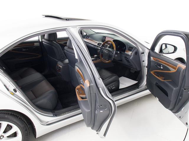 ＬＳ ＬＳ４６０　バージョンＣ　Ｉパッケージ　後期型（禁煙車）（サンルーフ）（新品２０インチアルミ＆タイヤ）（黒本革シート）（記録簿１１枚）（３連眼ＬＥＤヘッドライト）（パワートランク）助手席オットマン　エアサスコントローラー　衝突軽減ブレーキ（41枚目）