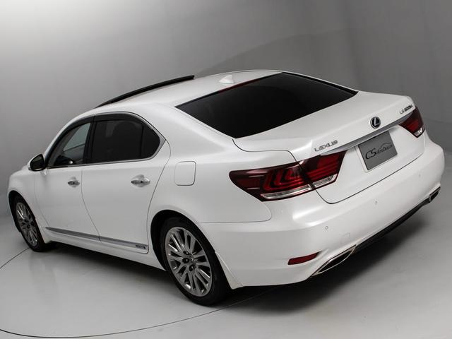 LS LS600hL (後期)(禁煙)(リアエンター)(マークレビンソン) (サンルーフ)(黒本革)(プリクラッシュセーフティ)(レーダークルーズコントロール)(レーンキープアシスト)(Cソナー)(Bスポットモニター)(27枚目)