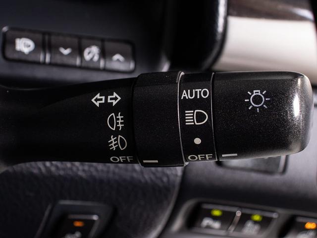 LS LS600hL (後期)(禁煙)(リアエンター)(マークレビンソン) (サンルーフ)(黒本革)(プリクラッシュセーフティ)(レーダークルーズコントロール)(レーンキープアシスト)(Cソナー)(Bスポットモニター)(45枚目)