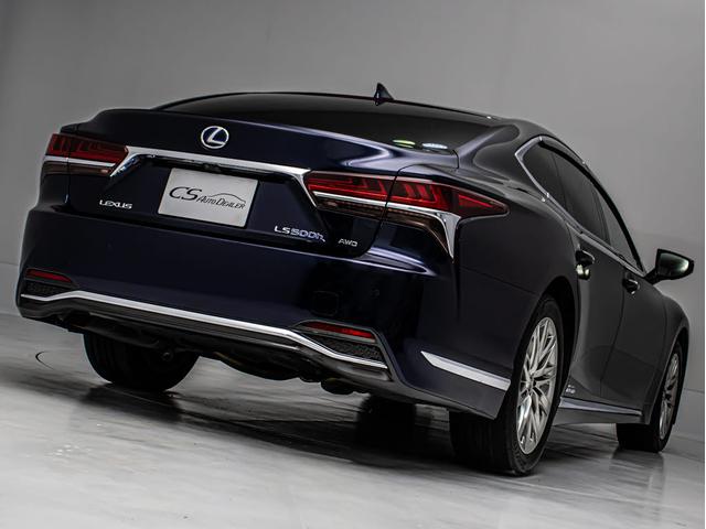 LS LS500h バージョンL (ワンオーナー)(禁煙車)(4WD)(黒本革シート)(記録簿12枚)(レクサスセーフティシステム+A)パノラミックビュー ハンズフリーパワートランク デジタルインナーミラー シーケンシャルウィンカー(28枚目)