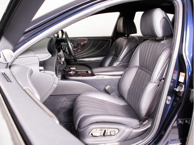 LS LS500h バージョンL (ワンオーナー)(禁煙車)(4WD)(黒本革シート)(記録簿12枚)(レクサスセーフティシステム+A)パノラミックビュー ハンズフリーパワートランク デジタルインナーミラー シーケンシャルウィンカー(37枚目)