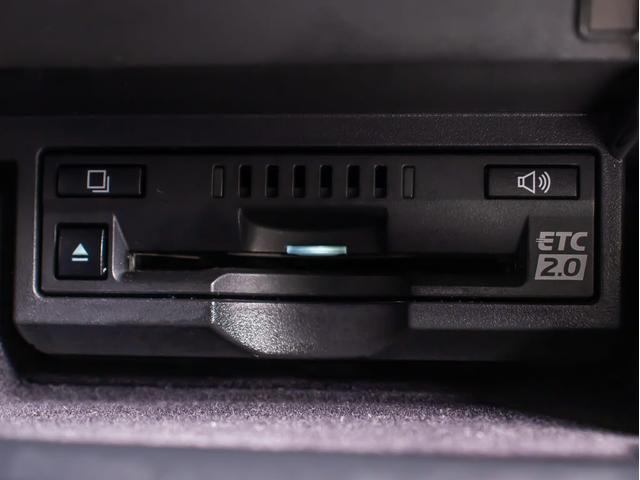 LS LS500h バージョンL (ワンオーナー)(禁煙車)(4WD)(黒本革シート)(記録簿12枚)(レクサスセーフティシステム+A)パノラミックビュー ハンズフリーパワートランク デジタルインナーミラー シーケンシャルウィンカー(49枚目)