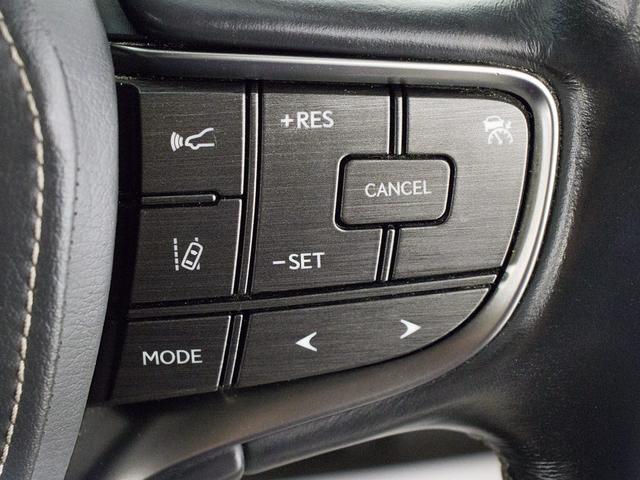 LS LS500h エグゼクティブ (禁煙車)(ワンオーナー)(マークレビンソン)(リヤモニター)(レクサスセーフティシステム+A)(フルエアロ)(点検記録簿20枚)パノラミックビューモニター ハンズフリーパワートランク 黒本革シート(9枚目)