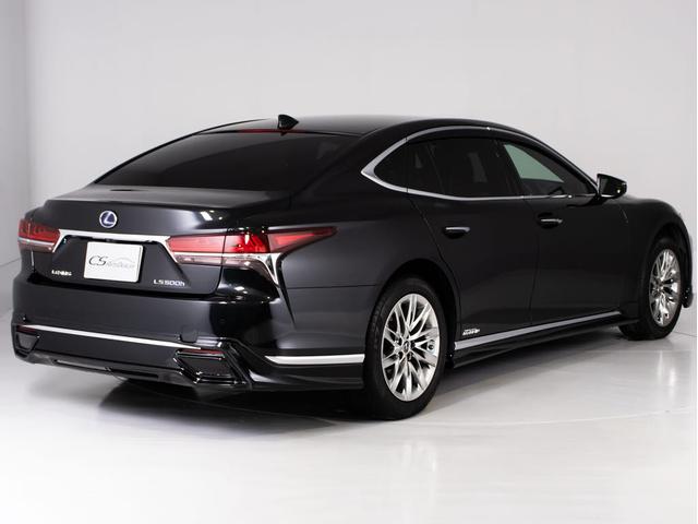 LS LS500h エグゼクティブ (禁煙車)(ワンオーナー)(マークレビンソン)(リヤモニター)(レクサスセーフティシステム+A)(フルエアロ)(点検記録簿20枚)パノラミックビューモニター ハンズフリーパワートランク 黒本革シート(20枚目)