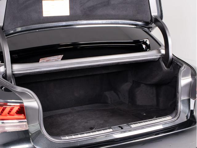 LS LS500h エグゼクティブ (禁煙車)(ワンオーナー)(マークレビンソン)(リヤモニター)(レクサスセーフティシステム+A)(フルエアロ)(点検記録簿20枚)パノラミックビューモニター ハンズフリーパワートランク 黒本革シート(36枚目)