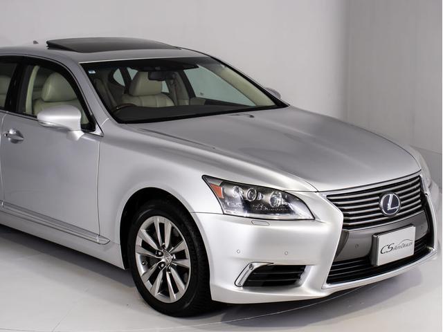 LS LS600h バージョンL (マークレビンソン)(サンルーフ)(本革シート)(4WD)(衝突軽減ブレーキ)レーダークルーズ 踏み間違い防止機能 連眼LEDヘッドライト アイボリー本革 クリアランスソナー イージークローザー(7枚目)