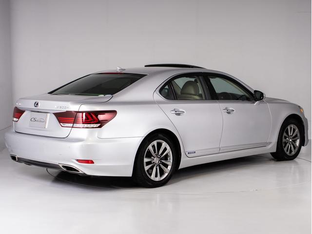 LS LS600h バージョンL (マークレビンソン)(サンルーフ)(本革シート)(4WD)(衝突軽減ブレーキ)レーダークルーズ 踏み間違い防止機能 連眼LEDヘッドライト アイボリー本革 クリアランスソナー イージークローザー(19枚目)