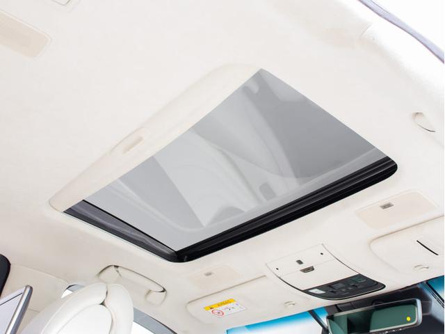 LS LS500h エグゼクティブ 後期型(禁煙車)(サンルーフ)(マークレビンソン)(リヤモニター)(レクサスセーフティシステム+A)(白本革シート)デジタルインナーミラー ハンズフリーパワートランク シーケンシャルウィンカー(5枚目)