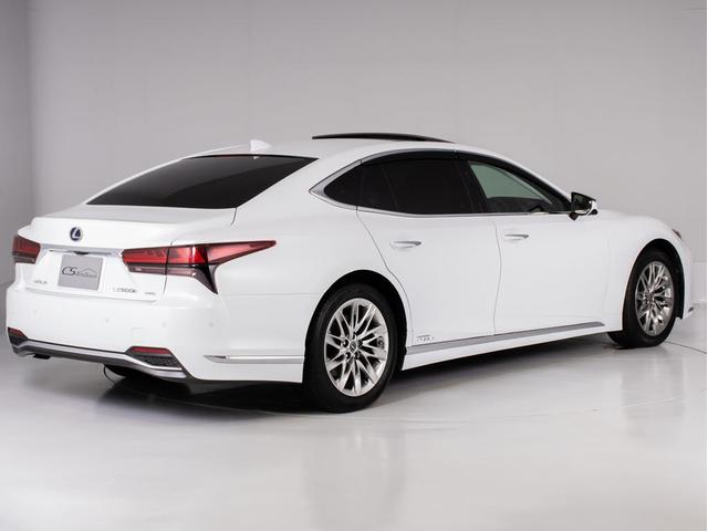 LS LS500h エグゼクティブ 後期型(禁煙車)(サンルーフ)(マークレビンソン)(リヤモニター)(レクサスセーフティシステム+A)(白本革シート)デジタルインナーミラー ハンズフリーパワートランク シーケンシャルウィンカー(23枚目)