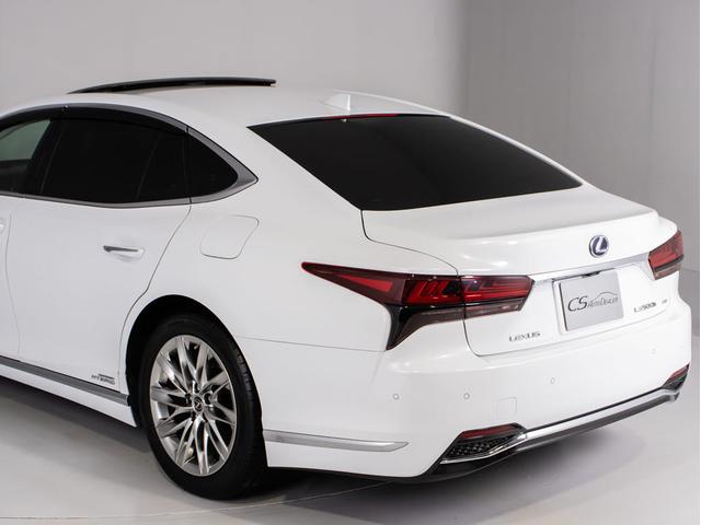 LS LS500h エグゼクティブ 後期型(禁煙車)(サンルーフ)(マークレビンソン)(リヤモニター)(レクサスセーフティシステム+A)(白本革シート)デジタルインナーミラー ハンズフリーパワートランク シーケンシャルウィンカー(29枚目)
