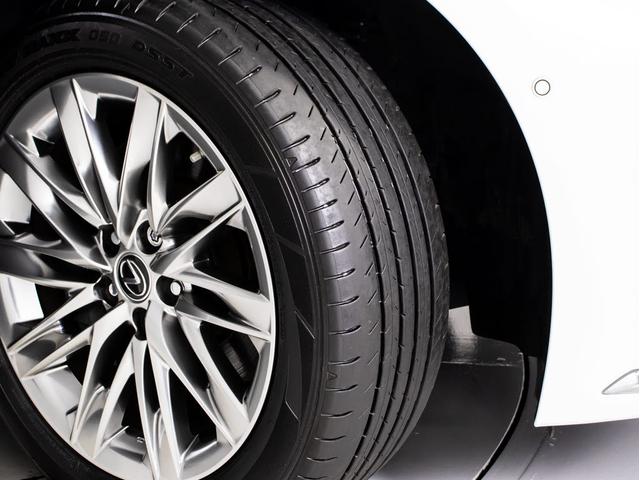 LS LS500h エグゼクティブ 後期型(禁煙車)(サンルーフ)(マークレビンソン)(リヤモニター)(レクサスセーフティシステム+A)(白本革シート)デジタルインナーミラー ハンズフリーパワートランク シーケンシャルウィンカー(37枚目)