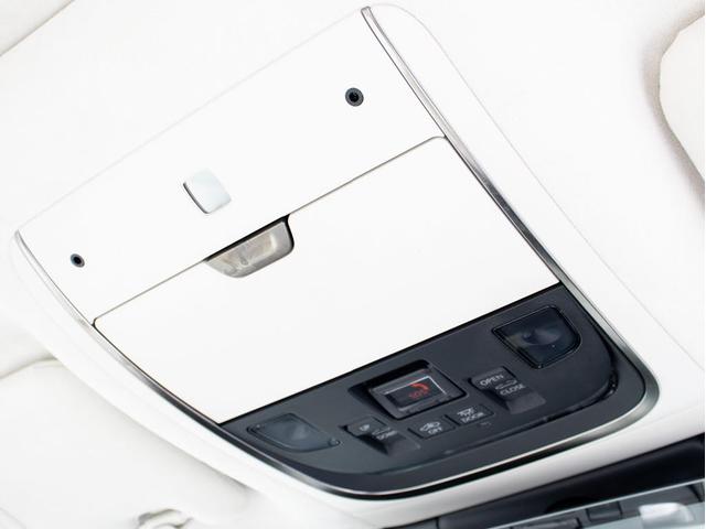 LS LS500h エグゼクティブ 後期型(禁煙車)(サンルーフ)(マークレビンソン)(リヤモニター)(レクサスセーフティシステム+A)(白本革シート)デジタルインナーミラー ハンズフリーパワートランク シーケンシャルウィンカー(59枚目)