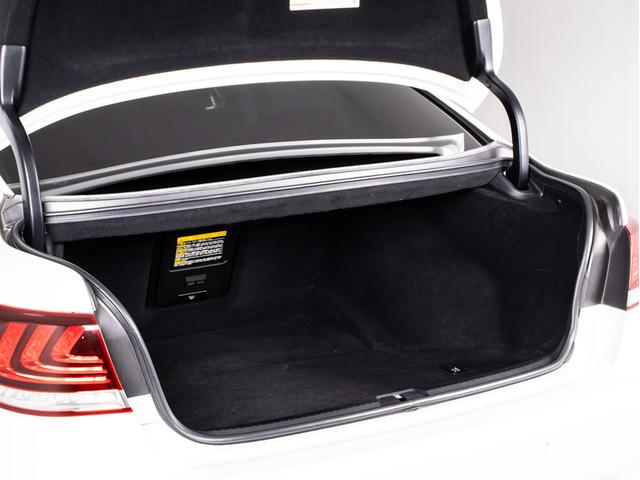 LS LS460 バージョンC Iパッケージ 後期型(サンルーフ)(黒本革シート)(3連眼LEDヘッドライト)(全画面SDマルチナビ)(点検記録簿20枚)デイライト 助手席オットマン ブルーレイ&Bluetooth対応 アルカンターラルーフ(35枚目)