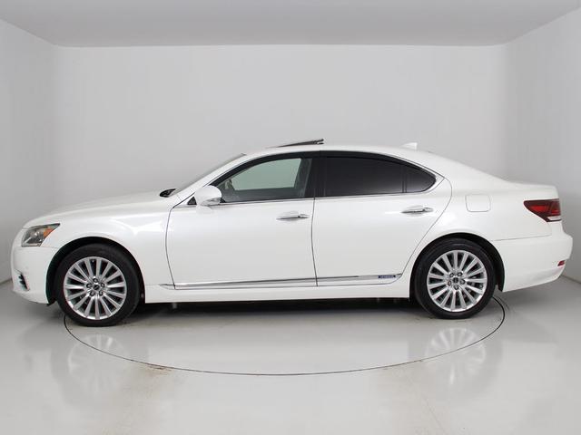 LS LS600h バージョンL (整備点検記録簿11枚)(サンルーフ)(マークレビンソン)(レーダークルーズC)(BSM)(黒本革シート)(三眼LEDヘッドライト)(後席コントロールパネル)(4WD)(シートヒーター)(エアシート)(13枚目)