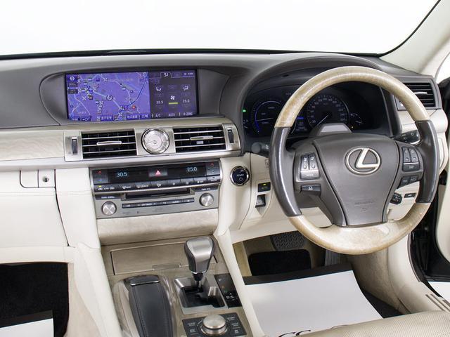 LS LS600hL エグゼクティブパッケージ (5人乗り)(マークレビンソン)(リアエンター)(メローホワイトレザー)(Fスポーツ仕様バンパー)(20インチAW)(ドライバーモニター)(レーダークルーズ)(プリクラッシュ)(LKA)(BSM)(49枚目)