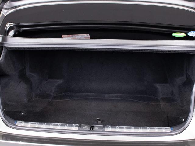 LS LS500h Iパッケージ (禁煙車)(黒本革シート)(レクサスセーフティシステム+A)パノラミックビューモニター 12.3インチSDマルチナビ デジタルインナーミラー シーケンシャルウィンカー パワートランク 衝突軽減ブレーキ(35枚目)