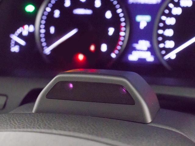 LS LS600hL エグゼクティブパッケージ 後期型(サンルーフ)(マークレビンソン)(リヤエンターモニター)(黒本革シート)(衝突軽減ブレーキ)(踏み間違い防止機能)レーダークルーズ 5人乗り BSM パワートランク 3連眼LEDヘッドライト(11枚目)