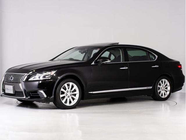 LS LS600hL エグゼクティブパッケージ 後期型(サンルーフ)(マークレビンソン)(リヤエンターモニター)(黒本革シート)(衝突軽減ブレーキ)(踏み間違い防止機能)レーダークルーズ 5人乗り BSM パワートランク 3連眼LEDヘッドライト(18枚目)