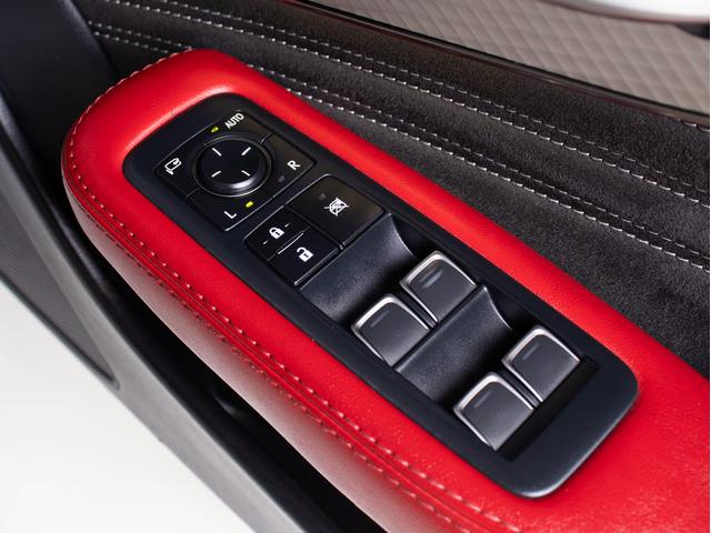 LS LS500h Fスポーツ (サンルーフ)(赤本革シート)(レクサスセーフティシステム+A)デジタルインナーミラー パノラミックビューモニター 12.3インチSDマルチナビ シーケンシャルウィンカー ハンズフリーパワートランク(44枚目)