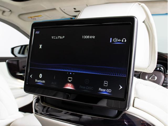 LS LS500h エグゼクティブ (サンルーフ)(マークレビンソン)(リヤモニター)(白本革シート)(TRD21インチアルミ)(レクサスセーフティシステム+A)パノラミックビュー デジタルインナーミラー ハンズフリーパワートランク(7枚目)