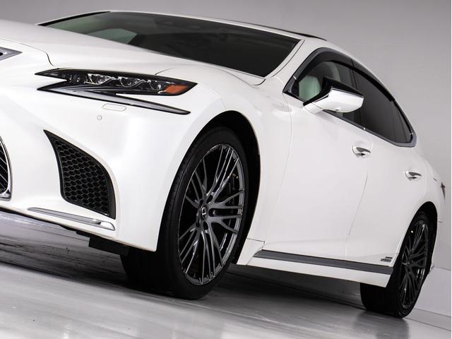 LS LS500h エグゼクティブ (サンルーフ)(マークレビンソン)(リヤモニター)(白本革シート)(TRD21インチアルミ)(レクサスセーフティシステム+A)パノラミックビュー デジタルインナーミラー ハンズフリーパワートランク(9枚目)