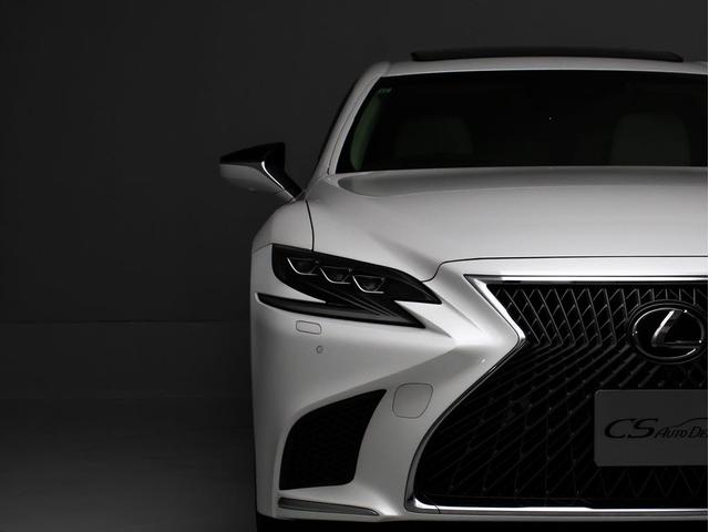 LS LS500h エグゼクティブ (サンルーフ)(マークレビンソン)(リヤモニター)(白本革シート)(TRD21インチアルミ)(レクサスセーフティシステム+A)パノラミックビュー デジタルインナーミラー ハンズフリーパワートランク(29枚目)