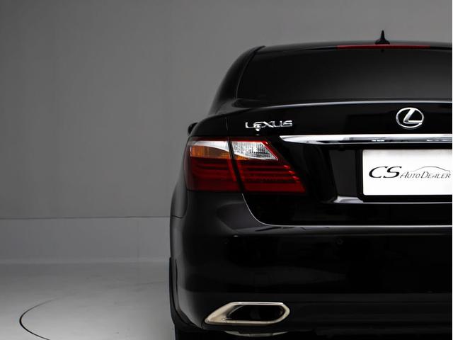 ＬＳ ＬＳ４６０Ｌ　（サンルーフ）（黒本革シート）（衝突軽減ブレーキ）（レーダークルーズコントロール）パーキングアシスト　Ｂｌｕｅｔｏｏｔｈ対応　クリアランスソナー　パワートランク　ＨＤＤマルチナビ　カラーバックカメラ（23枚目）