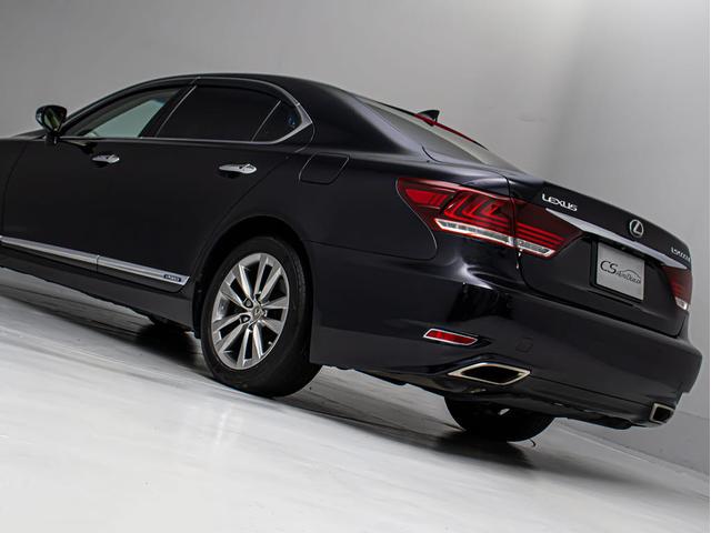 ＬＳ ＬＳ６００ｈＬ　エグゼクティブパッケージ　後期型　４人乗り（マークレビンソン）（リヤエンターモニター）（黒本革シート）連眼ＬＥＤヘッドライト　衝突軽減ブレーキ　ドライバーズモニター　レーダークルーズ　レーンキープ　４ＷＤ　本革ダッシュボード（29枚目）