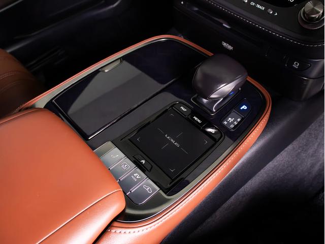 ＬＳ ＬＳ５００ｈ　エグゼクティブ　（サンルーフ）（マークレビンソン）（リヤモニター）（ブラウンレザーシート）（モデリスタ）（オプション２０ＡＷ）（レクサスセーフティシステム＋Ａ）パノラミックビューモニター　ハンズフリーパワートランク（43枚目）