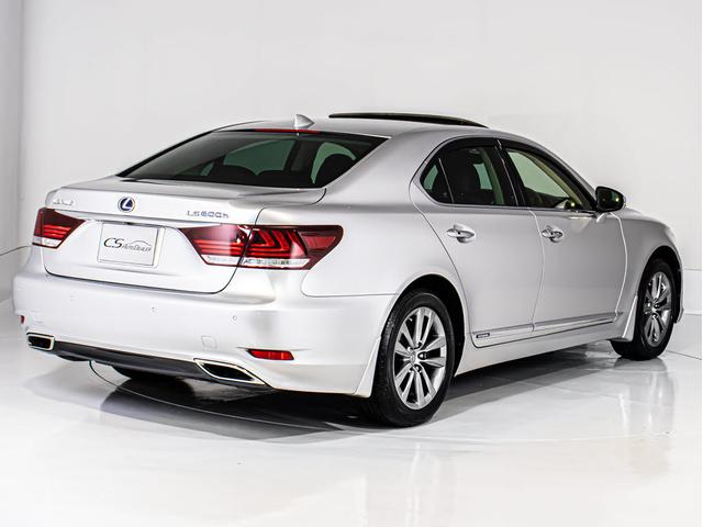 ＬＳ ＬＳ６００ｈ　バージョンＣ　Ｉパッケージ　後期型（禁煙車）（サンルーフ）（黒本革シート）（衝突軽減ブレーキ）（４ＷＤ）（ドライバーズモニター）レーンキープアシスト　前後プリクラッシュ　パワートランク　ＢＳＭ　オットマン　ＨＤＤマルチナビ（17枚目）