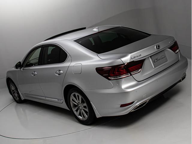 ＬＳ ＬＳ６００ｈ　バージョンＣ　Ｉパッケージ　後期型（禁煙車）（サンルーフ）（黒本革シート）（衝突軽減ブレーキ）（４ＷＤ）（ドライバーズモニター）レーンキープアシスト　前後プリクラッシュ　パワートランク　ＢＳＭ　オットマン　ＨＤＤマルチナビ（30枚目）