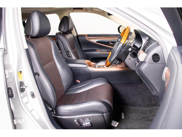 ＬＳ ＬＳ６００ｈ　バージョンＣ　Ｉパッケージ　後期型（禁煙車）（サンルーフ）（黒本革シート）（衝突軽減ブレーキ）（４ＷＤ）（ドライバーズモニター）レーンキープアシスト　前後プリクラッシュ　パワートランク　ＢＳＭ　オットマン　ＨＤＤマルチナビ（33枚目）
