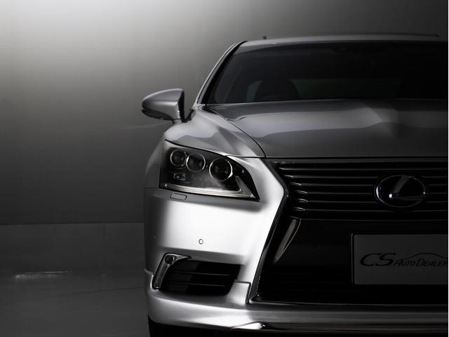 ＬＳ ＬＳ４６０　バージョンＣ　Ｉパッケージ　後期型（禁煙車）（サンルーフ）（点検記録簿１１枚）（黒本革シート）（新品２０インチアルミ＆タイヤ）（フルエアロ）（連眼ＬＥＤヘッドライト）（衝突軽減ブレーキ）レーダークルーズ　ＢＳＭ　パワートランク（27枚目）