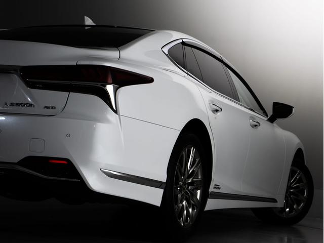 ＬＳ ＬＳ５００ｈ　エグゼクティブ　（禁煙車）（サンルーフ）（白本革シート）（ＡＷＤ）（マークレビンソン）（後席モニター）（レクサスセーフティシステム＋Ａ）記録簿１１枚　パノラミックビュー　ハンズフリーパワートランク　デジタルインナー（30枚目）