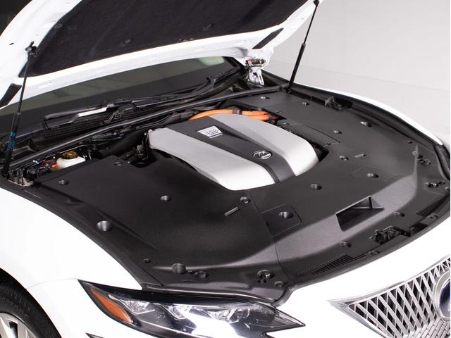 ＬＳ ＬＳ５００ｈ　エグゼクティブ　（禁煙車）（サンルーフ）（白本革シート）（ＡＷＤ）（マークレビンソン）（後席モニター）（レクサスセーフティシステム＋Ａ）記録簿１１枚　パノラミックビュー　ハンズフリーパワートランク　デジタルインナー（37枚目）