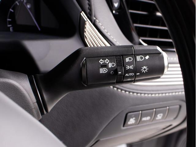 ＬＳ ＬＳ５００ｈ　エグゼクティブ　（禁煙車）（サンルーフ）（黒本革シート）（マークレビンソン）（リヤモニター）（レクサスセーフティシステム＋Ａ）パノラミックビューモニター　記録簿７枚　デジタルインナーミラー　ハンズフリーパワートランク（49枚目）