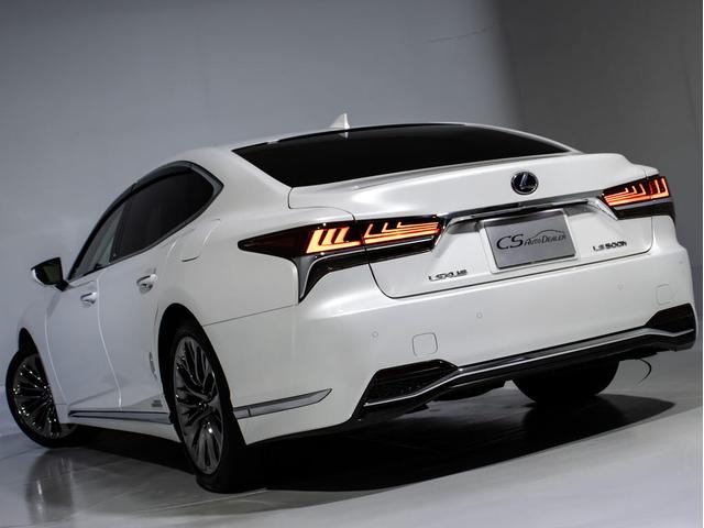 ＬＳ ＬＳ５００ｈ　バージョンＬ　（サンルーフ）（白本革シート）（レクサスセーフティシステム＋Ａ）（全画面ＳＤナビ）パノラミックビューモニタ　シーケンシャルウィンカー　デジタルインナーミラー　パワートランク（17枚目）