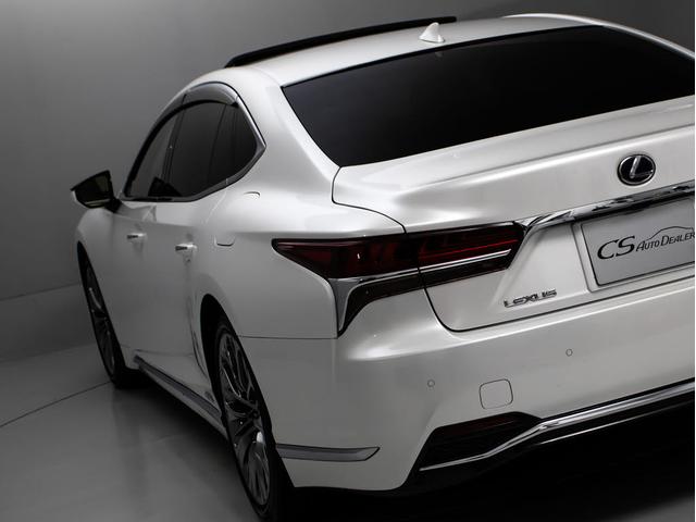 ＬＳ ＬＳ５００ｈ　バージョンＬ　（サンルーフ）（白本革シート）（レクサスセーフティシステム＋Ａ）（全画面ＳＤナビ）パノラミックビューモニタ　シーケンシャルウィンカー　デジタルインナーミラー　パワートランク（22枚目）