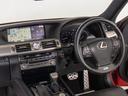 ★使いやすさや安全性を追求したステアリング周り!高級車ゆえにスイッチ類が多いのも特徴ですね!考え尽くされた配置ですぐに使いこなす事が出来ますのでご安心下さい!是非、体感してみて下さい!!