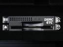 ★ETC(DSRC)が装備されています!!社外品とは違い収まりの良いデザインが人気!高速道路を利用する際は必需品ですよね!!ストレス無く料金所を通過出来ます!!