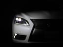 3眼LEDヘッドライト装着車両です!!夜間の視認性が大幅に向上する人気の安全装備です!!