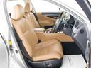 高級感をさらに高める茶本革シート搭載!!車内状態もとても良好です。お好みのシートカラー(赤、白、青等々)への変更も可能となります。