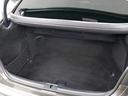 トランクが狭いと思っておりませんか？実際は大容量トランクです！旅行等の長距離ドライブも快適です！また、屋根付きスペースを完備しておりますので、夜間でも、雨でも雪の日だってゆっくりご覧頂けます。