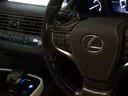 高級感溢れる内装装備はレクサスならではのものです!!シートベンチレーションやBluetooth接続など、快適に過ごせる装備が満載となっております!是非一度ご覧下さい。