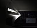 ＬＳ５００ｈ　Ｆスポーツ　（禁煙車）（ワンオーナー）（後期型）（ＴＲＤカスタム）（サンルーフ）（銀影ラスター）（デジタルインナーミラー）（パノラミックビュー）（Ｆスポーツ専用黒×白本革シート）（セーフティシステム＋Ａ）（23枚目）
