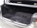トランクが狭いと思っておりませんか？実際は大容量トランクです！旅行等の長距離ドライブも快適です！また、屋根付きスペースを完備しておりますので、夜間でも、雨でも雪の日だってゆっくりご覧頂けます。